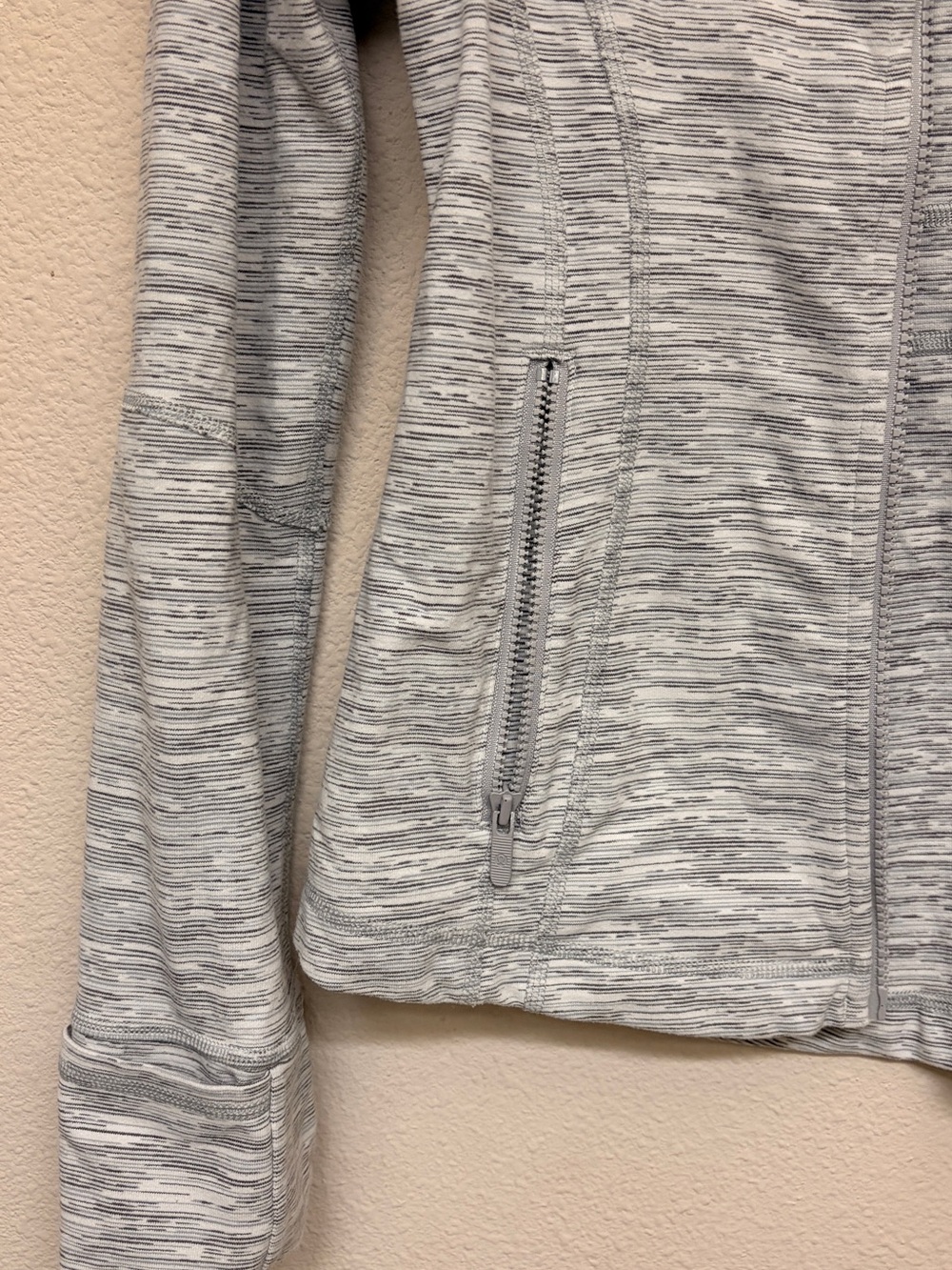 Lululemon Define Jacket - Picture 4 of 8